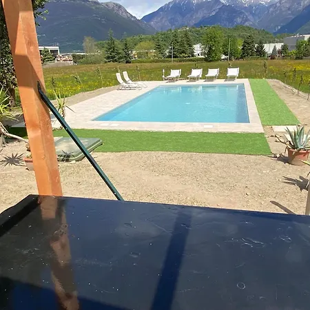 Carlotta With Swimming Pool 빌라