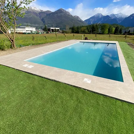 Vila Carlotta With Swimming Pool Colico