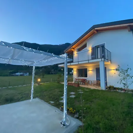 Villa Carlotta With Swimming Pool Colico